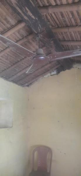 रैन बसेरा hut